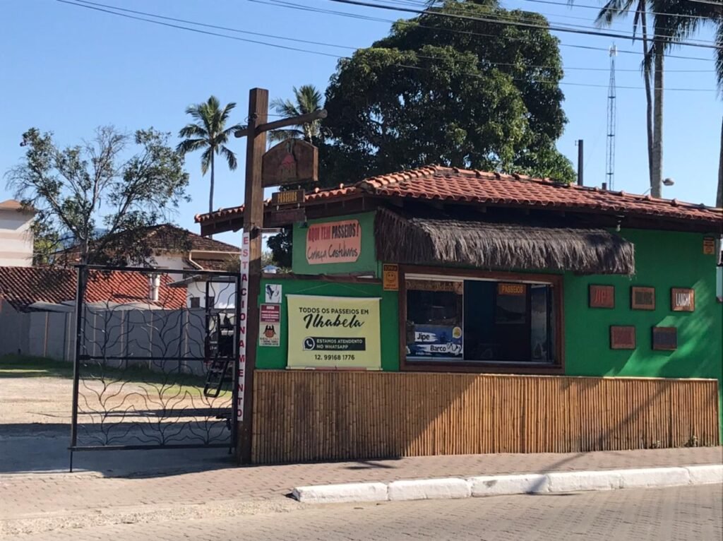 Sede da Jipe Aventura Turismo em Ilhabela